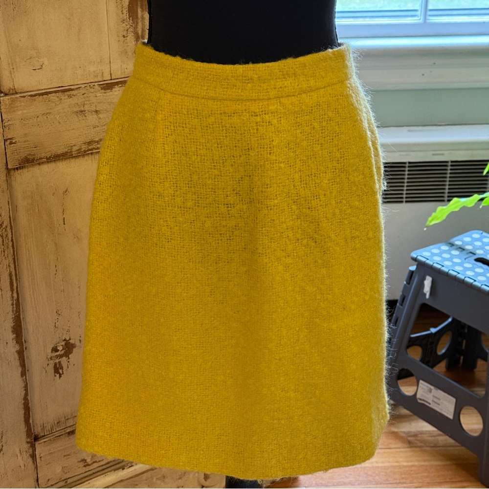 Kate Spade New York “skirt the rules” mohair/wool blend mini skirt.Yellow. Sz 10